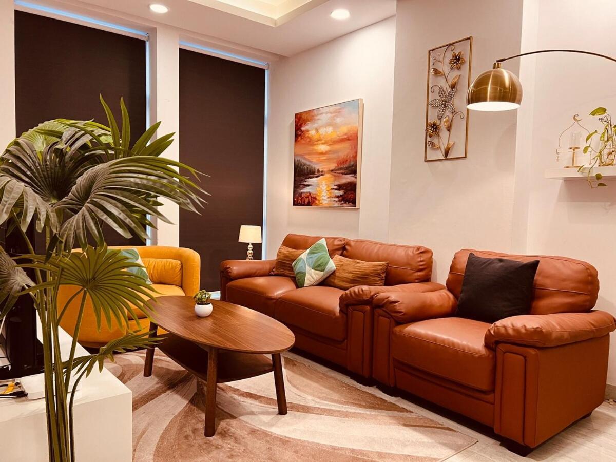 अपार्टमेंट One Guest Place 3bhk In The